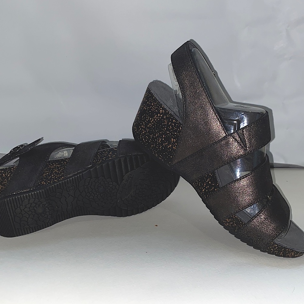 Dansko Stacey Graphite Metallic suede 38